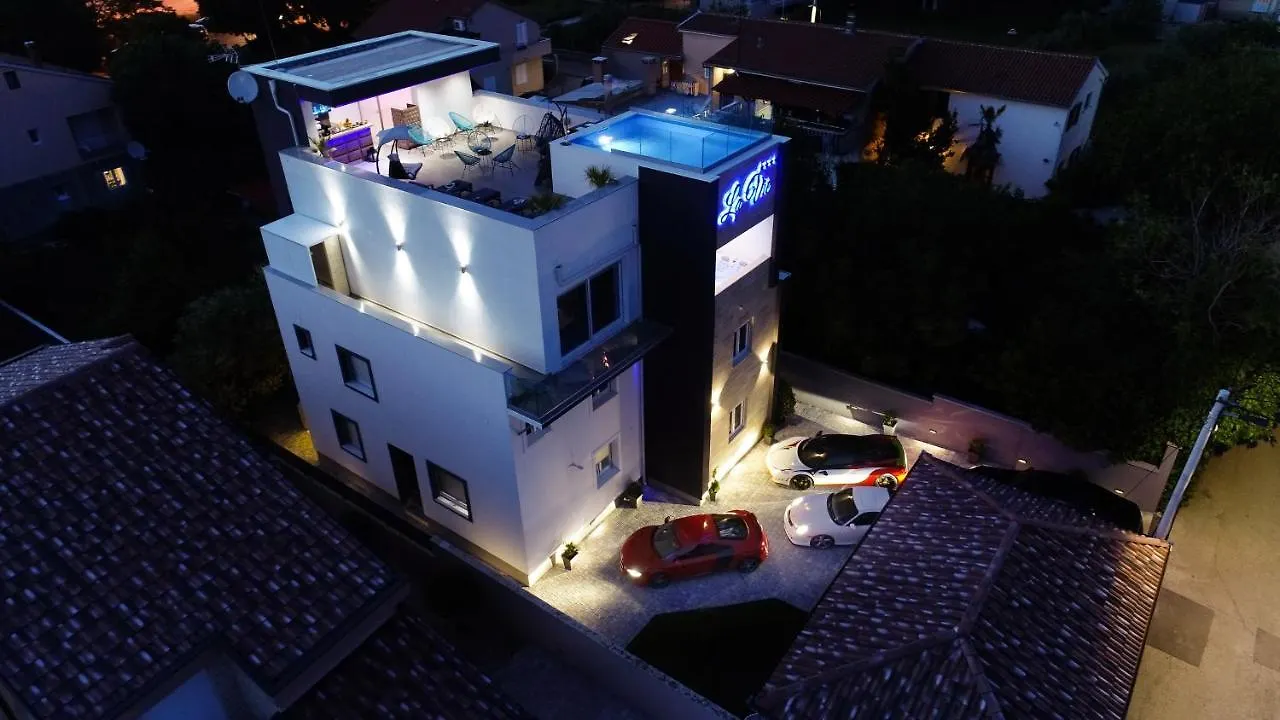 Luxury Rooms Lavie Zára 4*,